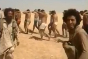 28.ago.2014 - Jihadistas do EI (Estado islâmico) executaram cerca de 200 soldados sírios, que teriam fugido da base aérea de Tabqa, capturada pelos extremistas há quatro dias