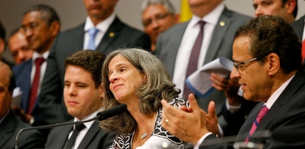Em sessão solene na Câmara em homenagem a Eduardo Campos, a viúva Renata Campos agradeceu a 