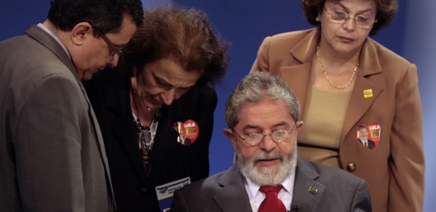 Nova fase da Operação Lava a Jato mira marqueteiro das campanhas de Dilma e Lula