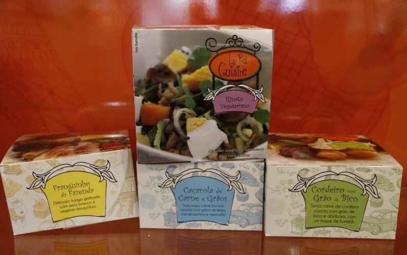 Feira pet tem creme de caviar para alisar pelo e comida congelada 2 Feira pet tem creme de caviar para alisar pelo e comida congelada