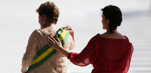 Em seu segundo mandato, Dilma Rousseff tem enfrentado a pressão de grupos que querem sua saída
