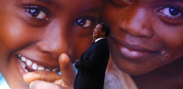 Desde que Kikwete assumiu o cargo em 2005, a população de elefantes do país, antes a segunda maior da África, despencou de mais de 140 mil para menos de 50 mil 