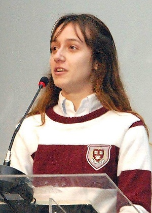 Larissa estuda economia em Harvard