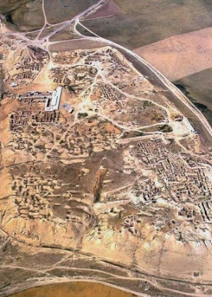 Visão aérea da cidade assíria de Nimrud, no Iraque atual