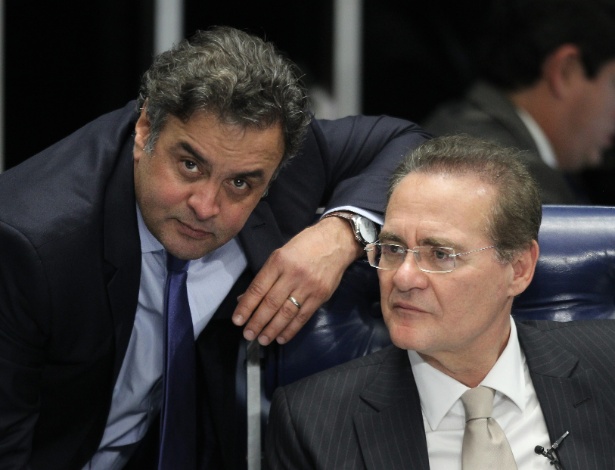 Renan Calheiros e Aécio Neves durante sessão do Senado no ano passado