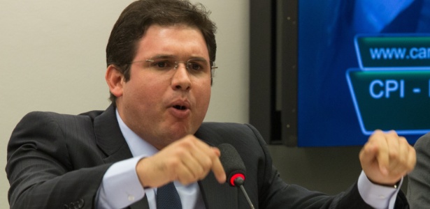 O presidente da CPI da Petrobras, Hugo Motta (PMDB-PB), durante audiência