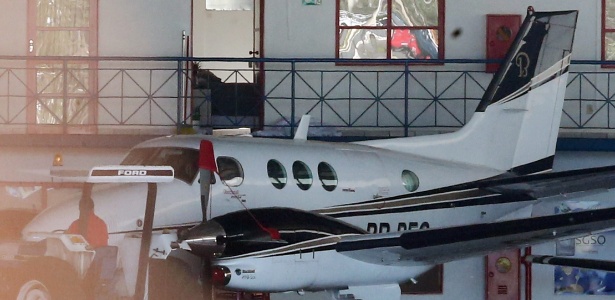 Avião prefixo PR-PEG, de propriedade do empresário Benedito Rodrigues de Oliveira Neto, o Bené, dono da Gráfica Brasil, que foi apreendido pela PF em hangar de Brasília