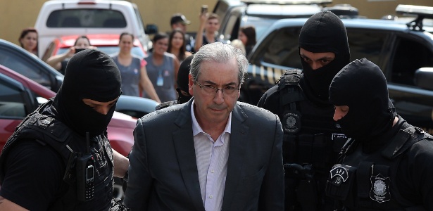 O ex-deputado Eduardo Cunha é levado ao IML de Curitiba para realizar exame