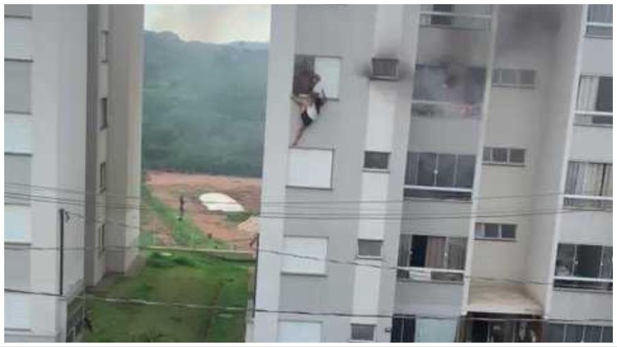 Os avós precisaram pular do quarto andar para se livrarem das chamas