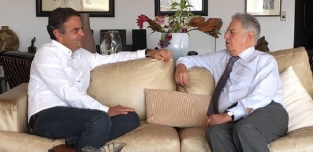 Aécio Neves e o ex-presidente Fernando Henrique Cardoso durante encontro em SP