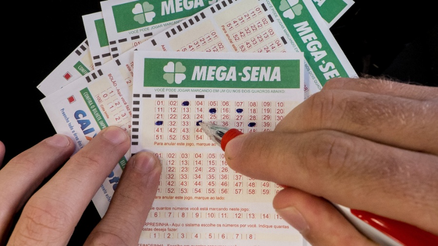 Mega-Sena: qual a porcentagem de imposto descontada do prêmio? - Mega  Curioso