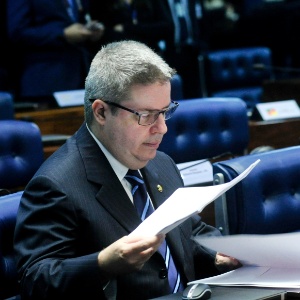 "Nem é preciso mais criminalizar o caixa 2", disse o senador Antonio Anastasia (PSDB-MG)