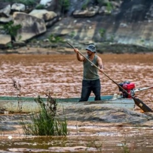 Pescador do Rio Doce teme impacto de liminar contra mineradoras
