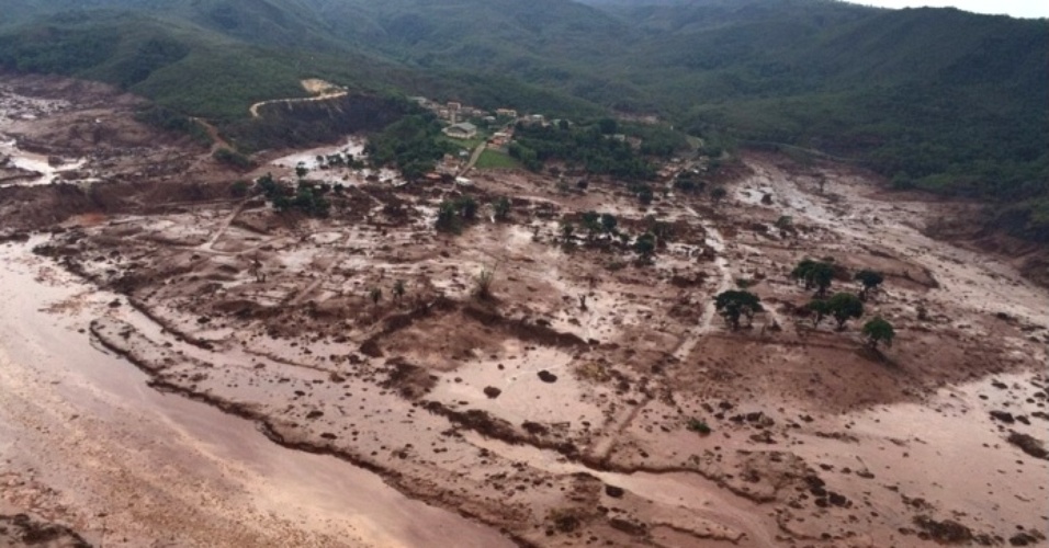 Rompimento De Barragem Em Mariana MG Deixa Mortos E Desaparecidos