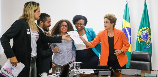 Dilma recebeu no Palácio do Planalto o deputado Jean Wyllys (PSOL-RJ), a ministra Nilma Lino Gomes e representantes do Conselho Nacional LGBT