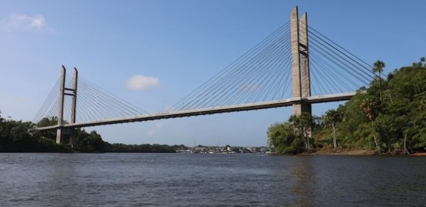 Ponte entre Oiapoque, no Brasil, e a Guiana Francesa não pode ser cruzada