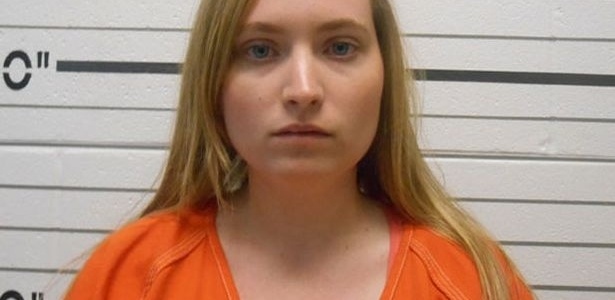Kalyn Thompson é acusada de abusar sexualmente de um estudante de 17 anos
