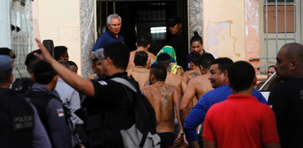 Membros do PCC foram transferidos após rebelião no Complexo Penitenciário Anísio Jobim 