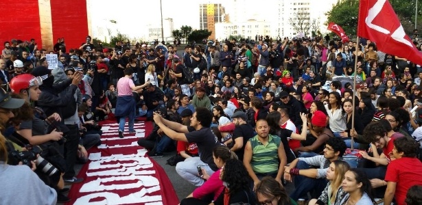 'Grito dos Excluídos' é marcado por protestos contra o governo Michel Temer - Flávio Costa/UOL