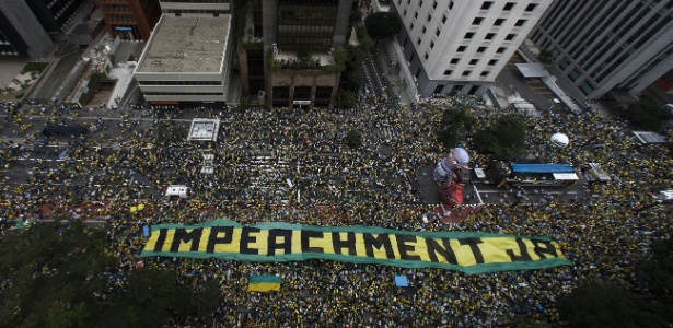 PM restringe acesso à avenida Paulista por excesso de pessoas - Miguel Schincariol/AFP
