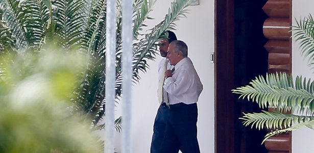 Valdir Raupp ao lado de Temer no Palácio do Jaburu, em Brasília