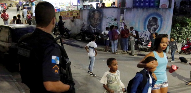 Policiamento foi reforçado na UPP Babilônia/Chapéu Mangueira, no Leme, zona sul do Rio