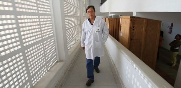 O médico obstetra Olímpio Moraes foi excomungado duas vezes por representantes da Igreja Católica em Pernambuco