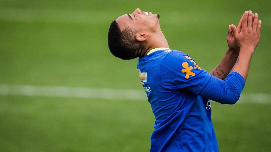 Nova estrela, Gabriel Jesus tem até colega morto como estímulo pelo ouro 