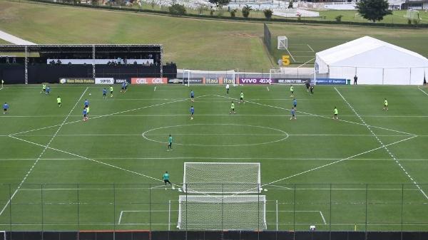 treinamento-com-faixas-que-formaram-uma-