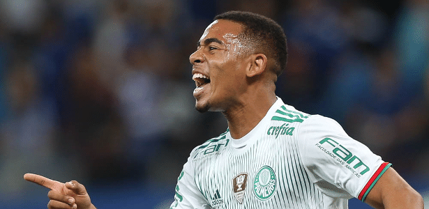Gabriel Jesus vira exceção diante de 'política de brasileiros' do Bayern