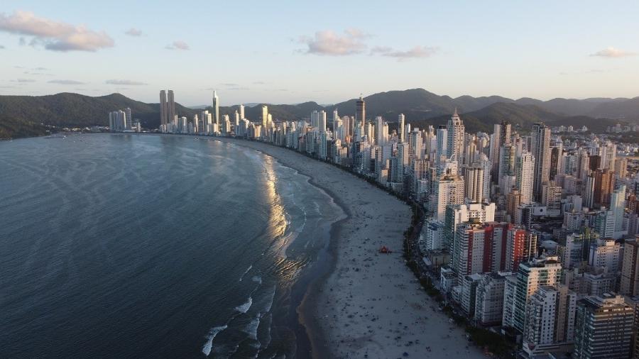 Um prédio se chama Brasil e cada andar é um estado. Como se chama