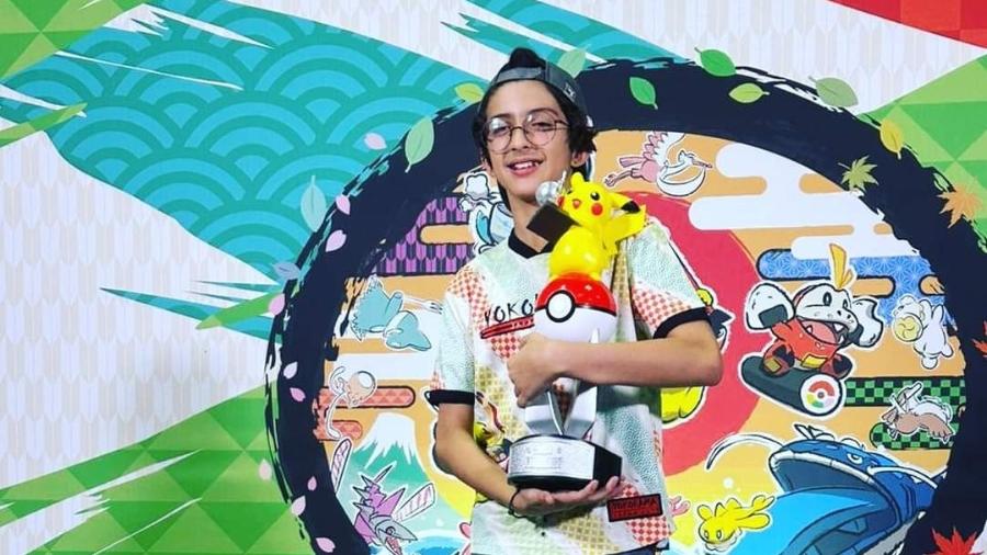 Mundial de cards, prêmio de US$ 25 mil, troféu Pikachu: o fenômeno Pokémon