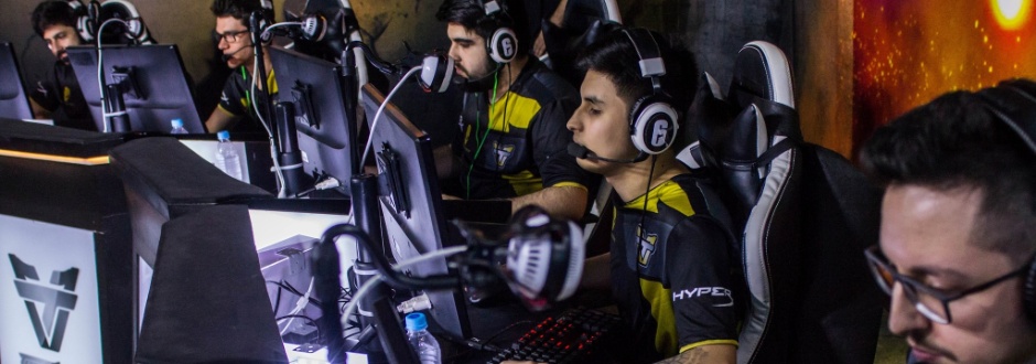 Team One vence o FaZe Clan e embola tabela do BR6