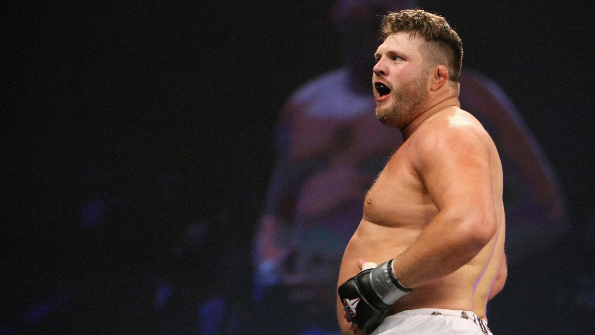 lutador-roy-nelson-ja-exibiu-cabelos-cur