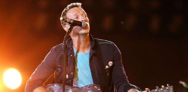 Chris Martin, vocalista da banda britânica Coldplay, durante apresentação na cerimônia de encerramento dos Jogos Paraolímpicos de Londres