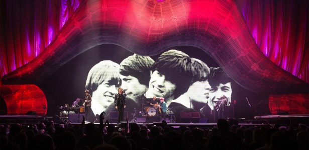Ronnie Wood, Mick Jagger, Charlie Watts e Keith Richards, dos Rolling Stones, se apresentam no Barclays Center, em Nova York