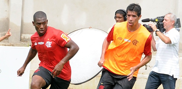 Fla faz último treino e Dorival admite dúvida entre Amaral e Cáceres para estreia