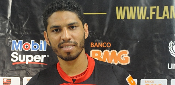 Briga interrompe tranquilidade em treino do Flamengo; Wallace pode estrear
