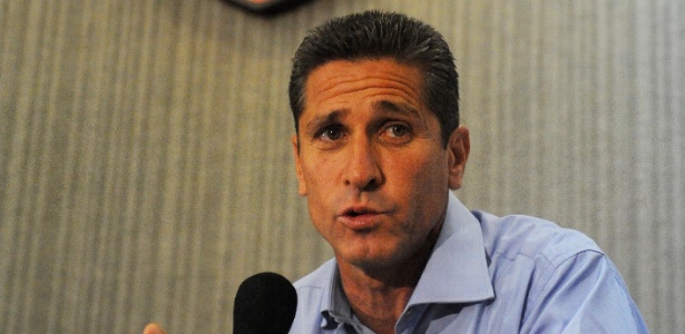 Jorginho diz sonhar com volta à seleção e explica Neymar fora de 2010