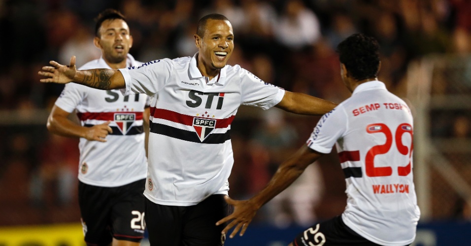 Ney Franco só poupa Ceni e Luis Fabiano nos titulares em treino do São Paulo