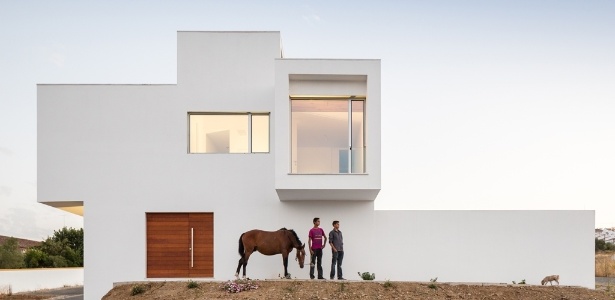A casa M+R, do arquiteto português Pedro Sousa, integra a mostra "Local x global: a arquitetura como lugar"