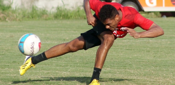 Jorginho solta até palavrões em bronca em Hernane durante treino do Fla