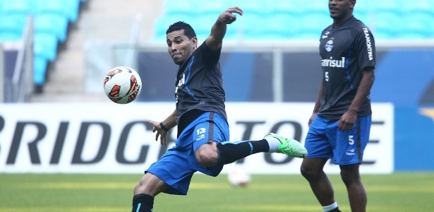 Fla assina com André Santos e aguarda documento para anúncio oficial