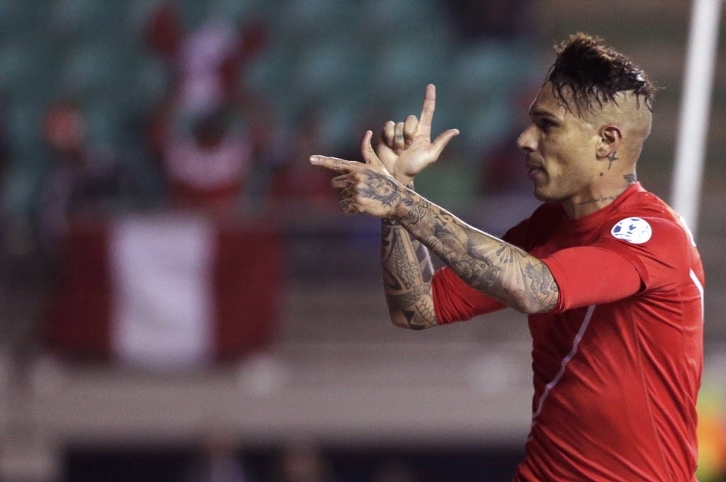 Guerrero classifica o Peru