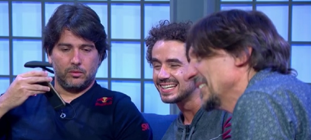 Galvão puxa orelha de Cacá ao vivo: que história é essa de Flamengo light? Comente