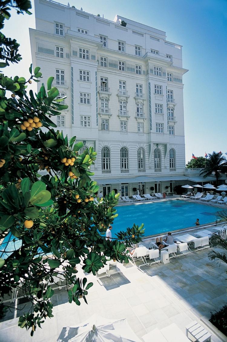 Vista da piscina do Copacabana Palace