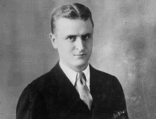 O escritor americano F. Scott Fitzgerald (1896-1940), que terá contos inéditos publicados