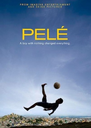 imagem promocional do filme pele 1381769157045 300x420 - "Eu queria ver o filme do Pelé" - Chaves vai ver de verdade!