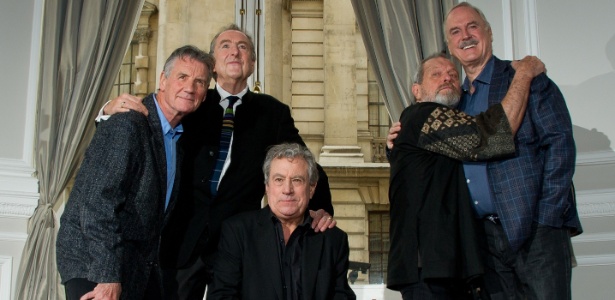 Michael Palin, Eric Idle, Terry Jones, Terry Gilliam e John Cleese, do Monty Python, anunciam show em Londres para 2014