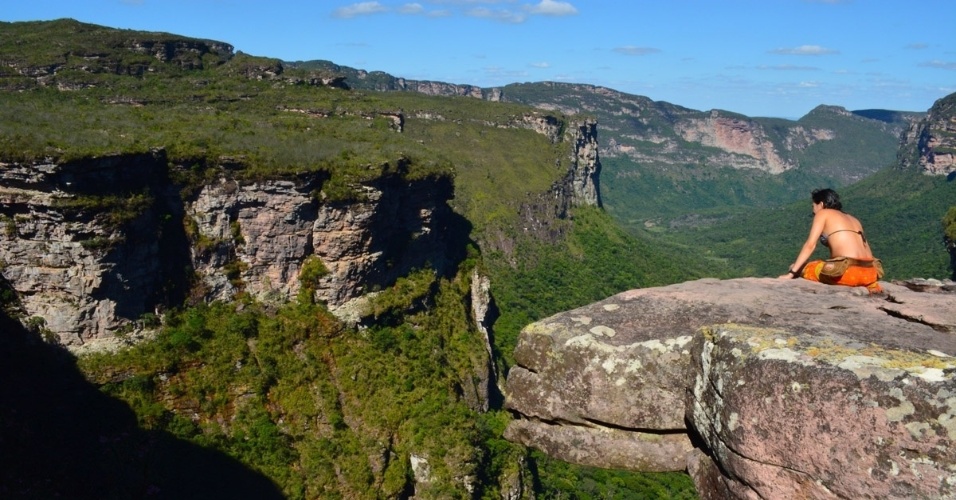 mirante-do-cachoeirao-no-vale-do-pati-coracao-do-parque-nacional-da-chapada-diamantina-1424179273329_956x500.jpg (956500)